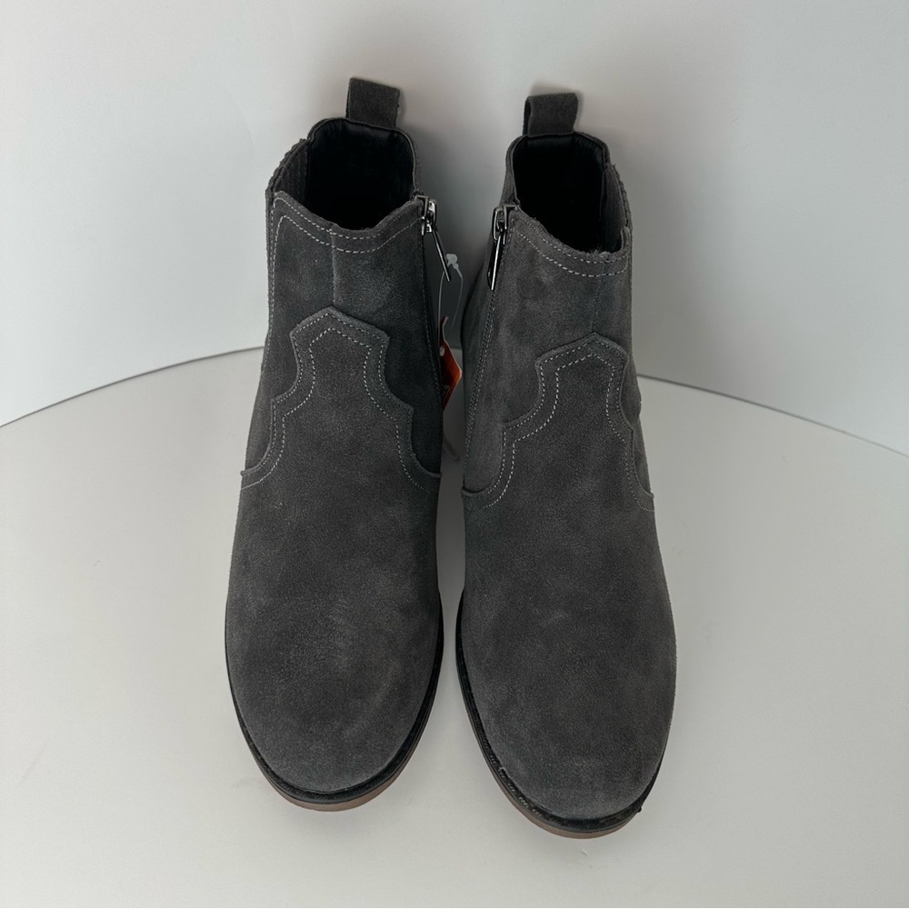Propet suede woamans ankle booties - Picture 11 of 12